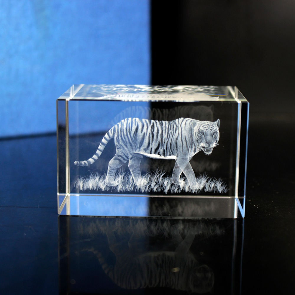 K9 Crystal Tiger Model Statue  - Paper Weight Crystal recensione e prezzo